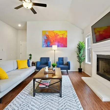 Cozy Getaway, Minutes From Austin! Villa